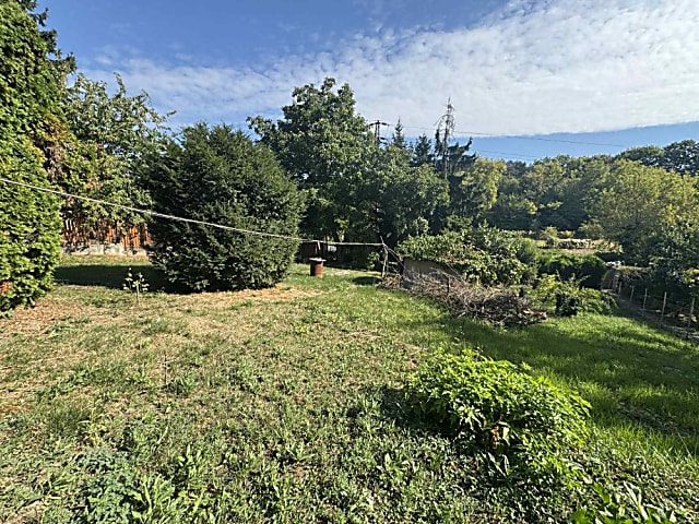 Eladó telek Törökbálinton